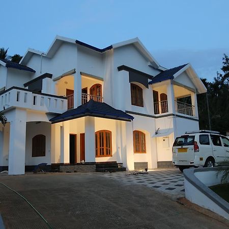 Dreamnest Residency Kalpetta Exterior foto